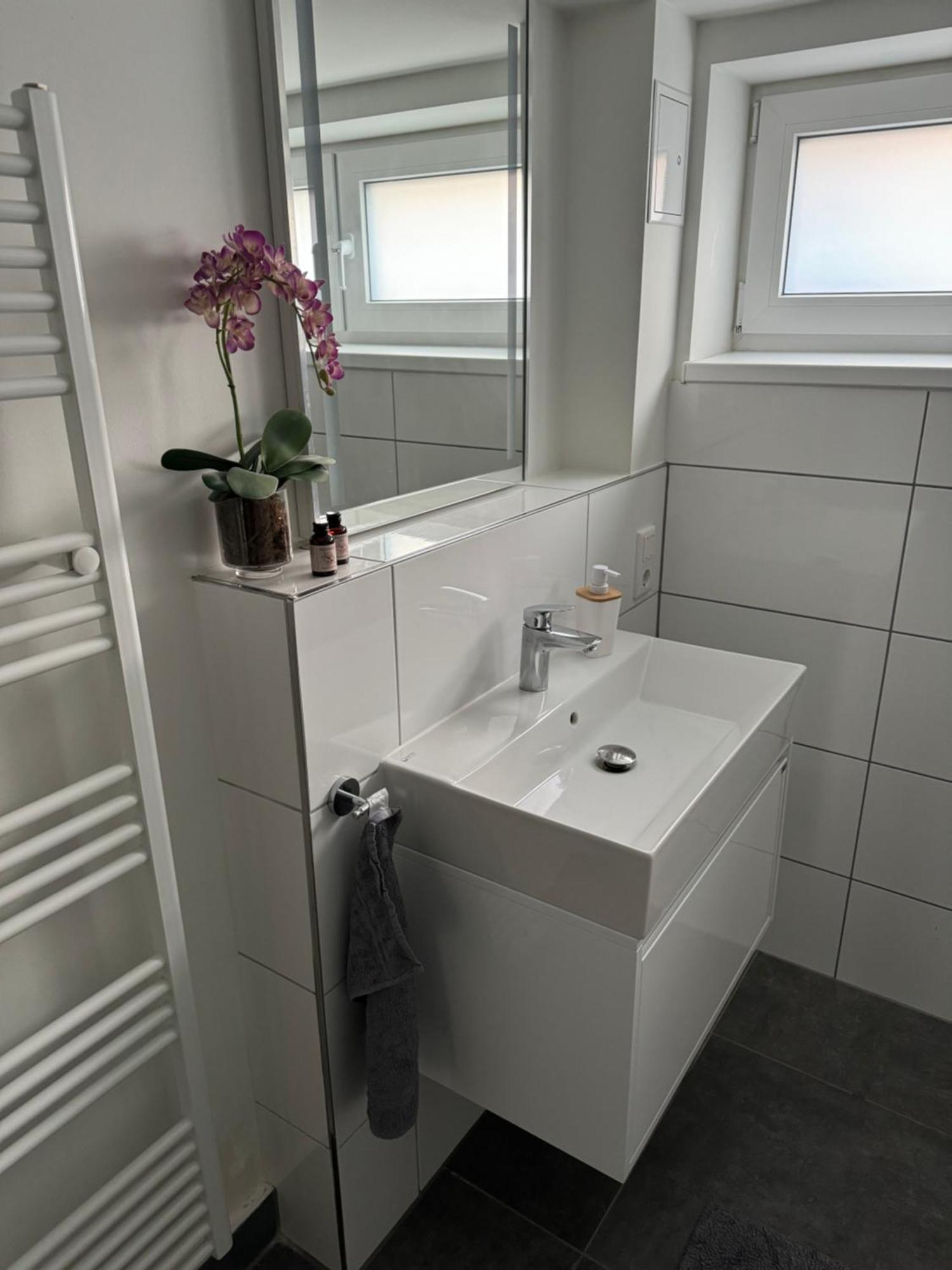 Modernes Apartment, Ruhige Lage, Stadtnah